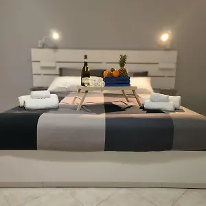  Appartement Sikelia House